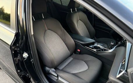 Toyota Camry, 2020 год, 2 750 000 рублей, 30 фотография