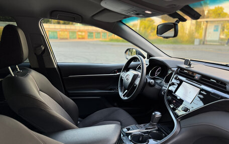 Toyota Camry, 2020 год, 2 750 000 рублей, 29 фотография