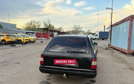 Mercedes-Benz E-Класс, 1995 год, 650 000 рублей, 4 фотография