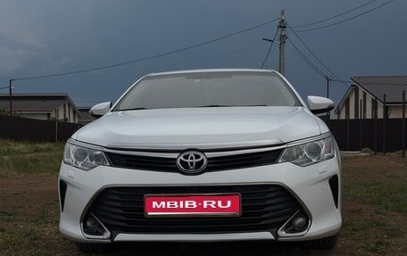 Toyota Camry, 2017 год, 2 230 000 рублей, 1 фотография