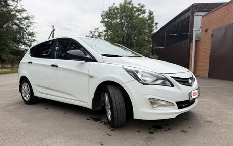 Hyundai Solaris II рестайлинг, 2015 год, 775 000 рублей, 9 фотография