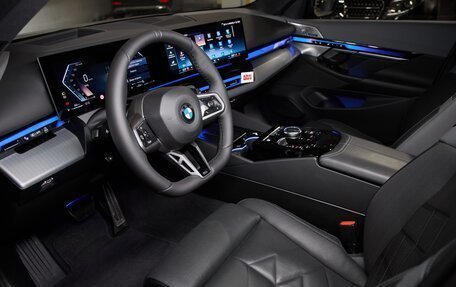 BMW 5 серия, 2025 год, 12 175 000 рублей, 2 фотография