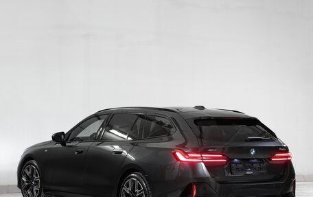 BMW 5 серия, 2025 год, 12 175 000 рублей, 9 фотография
