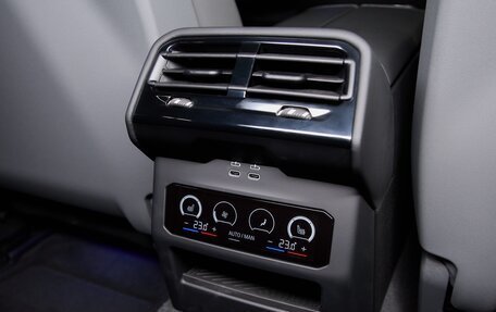 BMW 5 серия, 2025 год, 12 175 000 рублей, 28 фотография