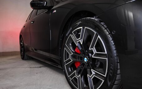 BMW 5 серия, 2025 год, 12 175 000 рублей, 33 фотография