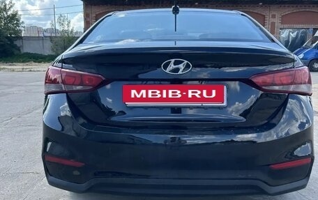 Hyundai Solaris II рестайлинг, 2018 год, 720 000 рублей, 3 фотография