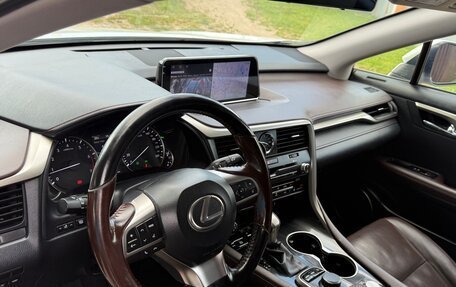 Lexus RX IV рестайлинг, 2017 год, 3 650 000 рублей, 11 фотография