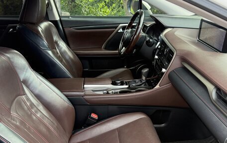 Lexus RX IV рестайлинг, 2017 год, 3 650 000 рублей, 16 фотография