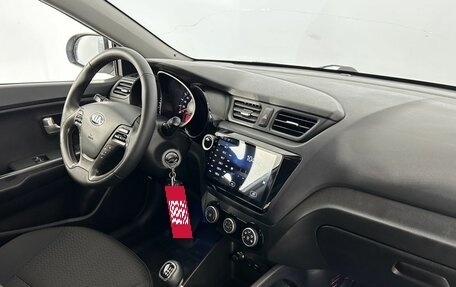 KIA Rio III рестайлинг, 2016 год, 850 000 рублей, 20 фотография