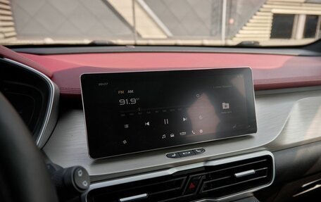 Geely Coolray I, 2023 год, 1 980 000 рублей, 9 фотография