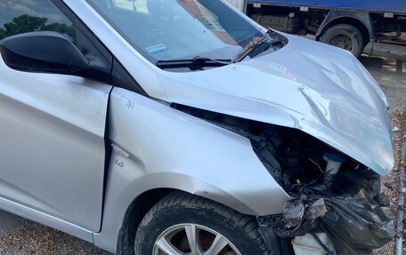 Hyundai Solaris II рестайлинг, 2015 год, 475 000 рублей, 2 фотография