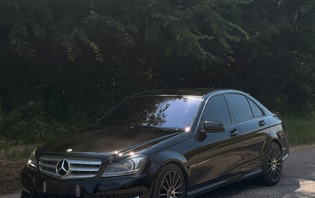 Mercedes-Benz C-Класс, 2011 год, 1 300 000 рублей, 1 фотография