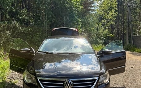 Volkswagen Passat CC I рестайлинг, 2011 год, 900 000 рублей, 1 фотография