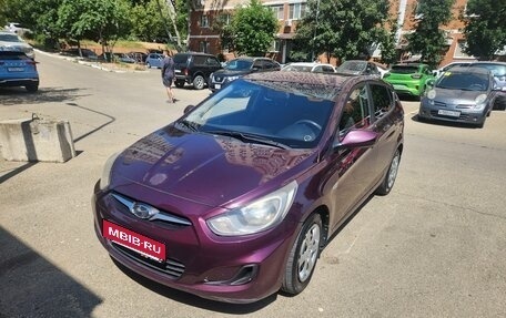 Hyundai Solaris II рестайлинг, 2012 год, 500 000 рублей, 1 фотография