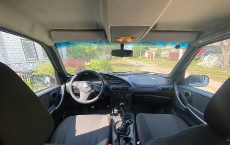 Chevrolet Niva I рестайлинг, 2011 год, 600 000 рублей, 8 фотография