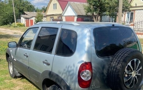 Chevrolet Niva I рестайлинг, 2011 год, 600 000 рублей, 2 фотография