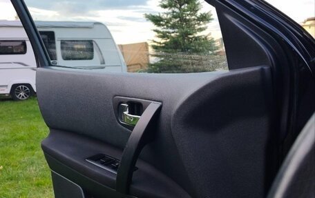 Nissan Qashqai+2 I, 2010 год, 995 000 рублей, 26 фотография