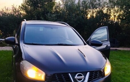 Nissan Qashqai+2 I, 2010 год, 995 000 рублей, 32 фотография