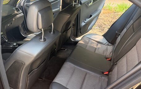 Mercedes-Benz C-Класс, 2011 год, 1 300 000 рублей, 12 фотография