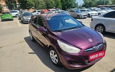 Hyundai Solaris II рестайлинг, 2012 год, 500 000 рублей, 2 фотография