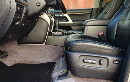 Toyota Land Cruiser 200, 2012 год, 3 399 000 рублей, 16 фотография