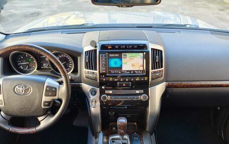 Toyota Land Cruiser 200, 2012 год, 3 399 000 рублей, 19 фотография