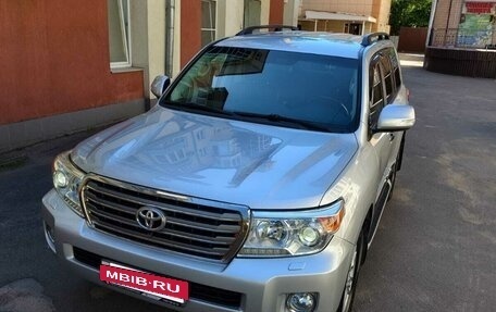 Toyota Land Cruiser 200, 2012 год, 3 399 000 рублей, 9 фотография