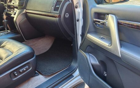 Toyota Land Cruiser 200, 2012 год, 3 399 000 рублей, 28 фотография