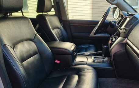 Toyota Land Cruiser 200, 2012 год, 3 399 000 рублей, 29 фотография