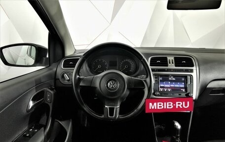 Volkswagen Polo VI (EU Market), 2013 год, 595 150 рублей, 18 фотография