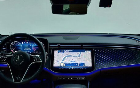 Mercedes-Benz E-Класс, 2023 год, 6 432 000 рублей, 8 фотография