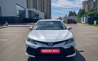 Toyota Camry, 2022 год, 3 420 000 рублей, 1 фотография