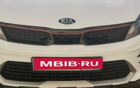 KIA Rio IV, 2021 год, 1 700 000 рублей, 1 фотография