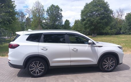 Chery Tiggo 8 Pro, 2022 год, 1 960 000 рублей, 4 фотография