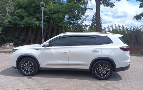 Chery Tiggo 8 Pro, 2022 год, 1 960 000 рублей, 5 фотография