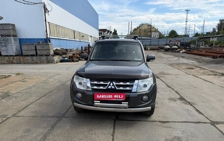 Mitsubishi Pajero IV, 2013 год, 2 400 000 рублей, 3 фотография