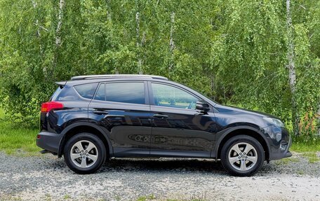 Toyota RAV4, 2015 год, 1 930 000 рублей, 7 фотография