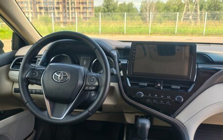 Toyota Camry, 2022 год, 3 420 000 рублей, 11 фотография