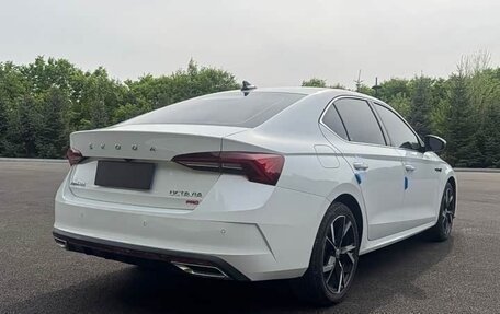 Skoda Octavia IV, 2023 год, 2 200 000 рублей, 4 фотография