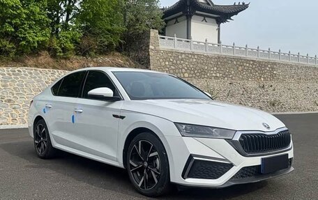 Skoda Octavia IV, 2023 год, 2 200 000 рублей, 3 фотография