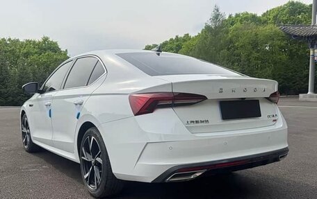 Skoda Octavia IV, 2023 год, 2 200 000 рублей, 6 фотография