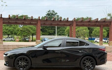 Mazda 3, 2022 год, 1 800 000 рублей, 4 фотография