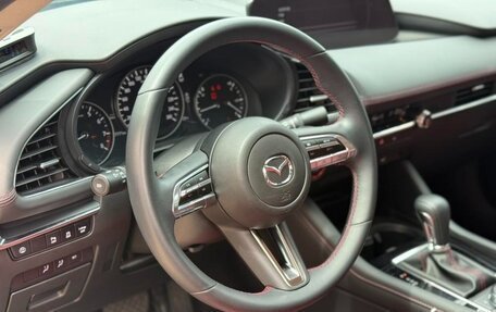 Mazda 3, 2022 год, 1 800 000 рублей, 11 фотография