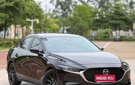Mazda 3, 2022 год, 1 800 000 рублей, 3 фотография