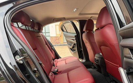 Mazda 3, 2022 год, 1 800 000 рублей, 23 фотография