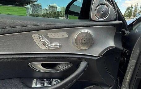 Mercedes-Benz E-Класс, 2019 год, 2 400 000 рублей, 7 фотография