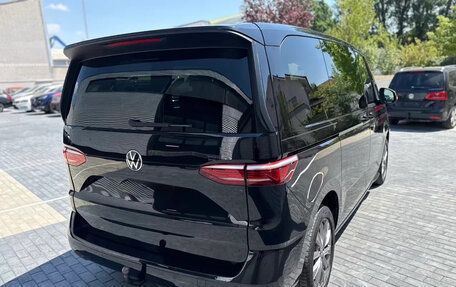 Volkswagen Multivan, 2023 год, 3 480 000 рублей, 6 фотография