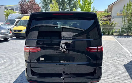 Volkswagen Multivan, 2023 год, 3 480 000 рублей, 5 фотография