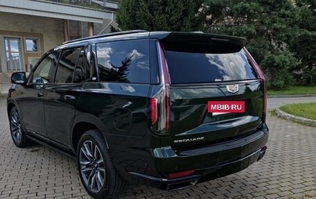 Cadillac Escalade V, 2022 год, 10 500 000 рублей, 9 фотография