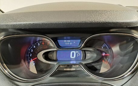 Renault Kaptur I рестайлинг, 2018 год, 1 690 000 рублей, 19 фотография